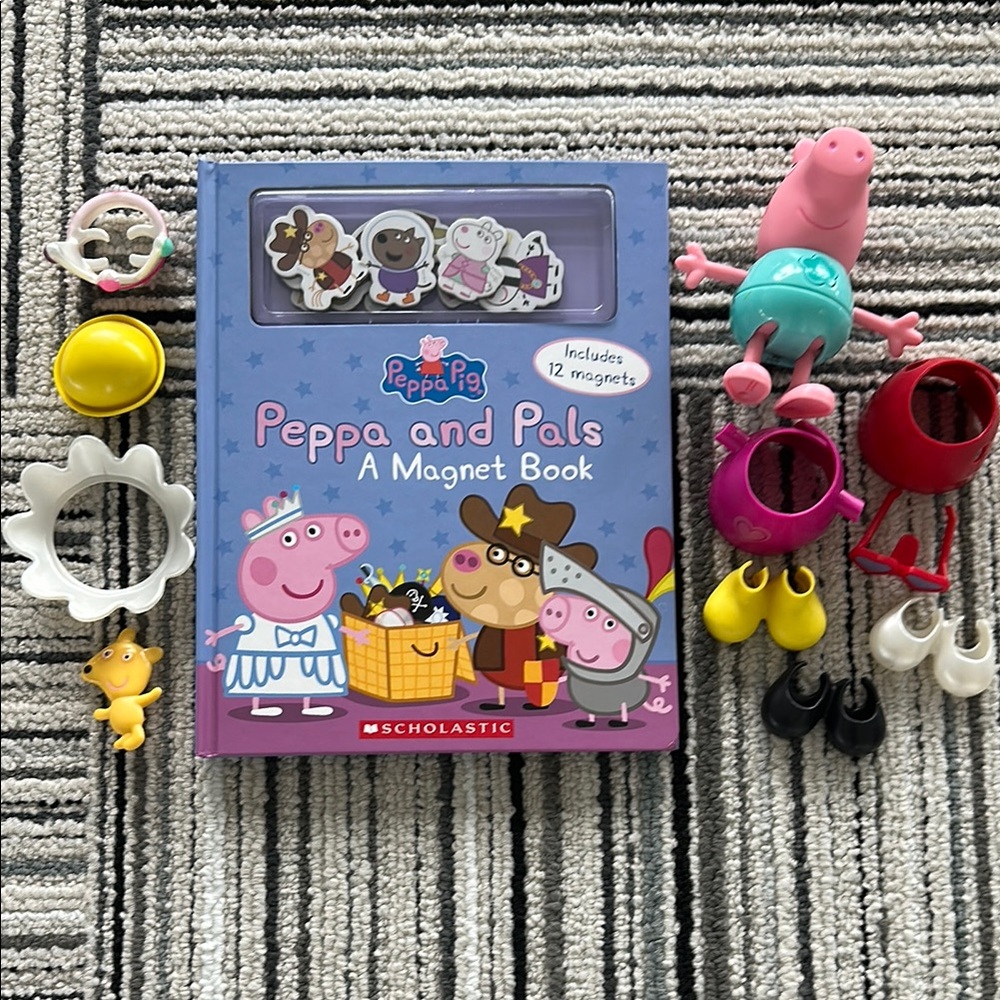 Scholastic Peppa Pig and Pals Magnet Book Set